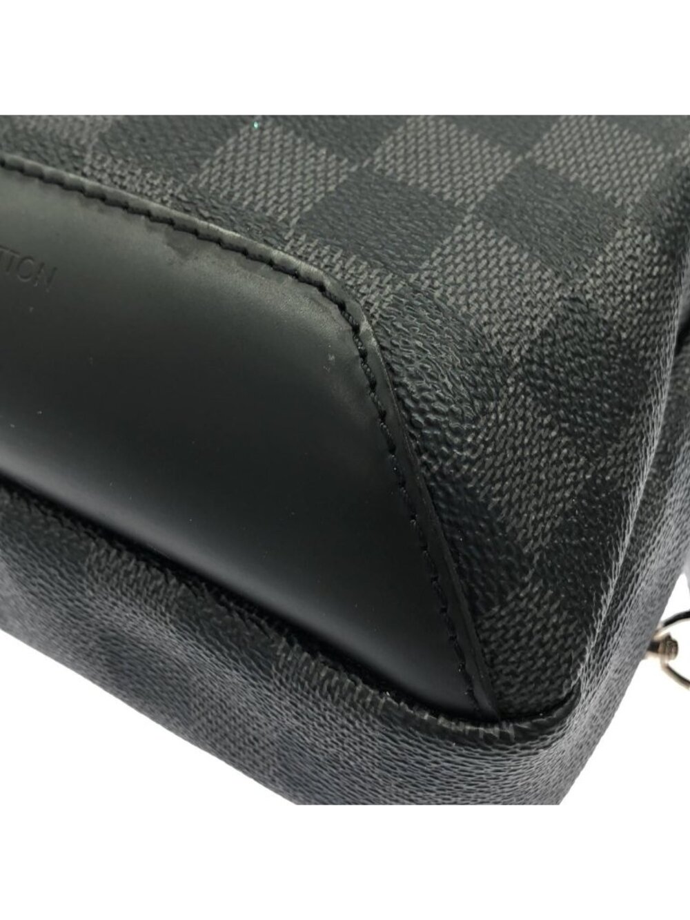 Louis Vuitton Damier Graphite Avenue Sling Bag - Picture 3 of 6